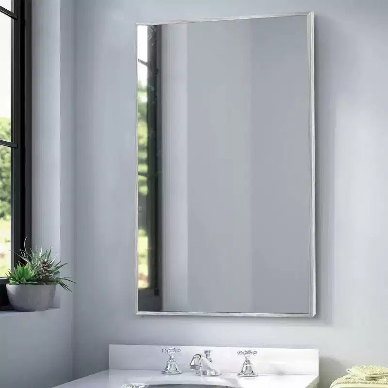 Specchio da parete decorativo rettangolare Dovelina con cornice moderna in metallo
