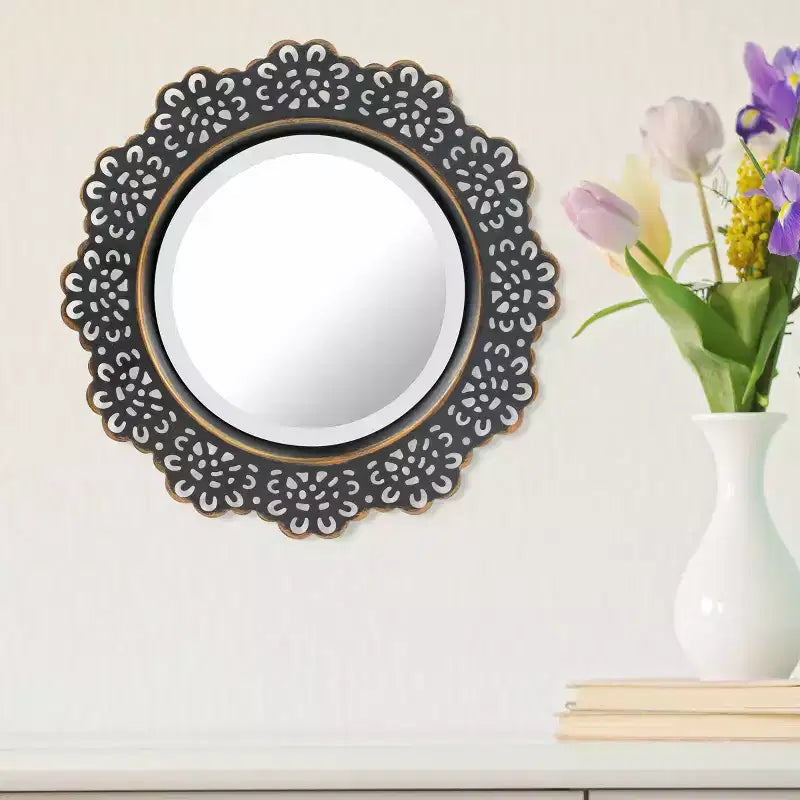Specchio da parete decorativo in pizzo floreale in metallo da 12,5 - Collezione Stonebriar