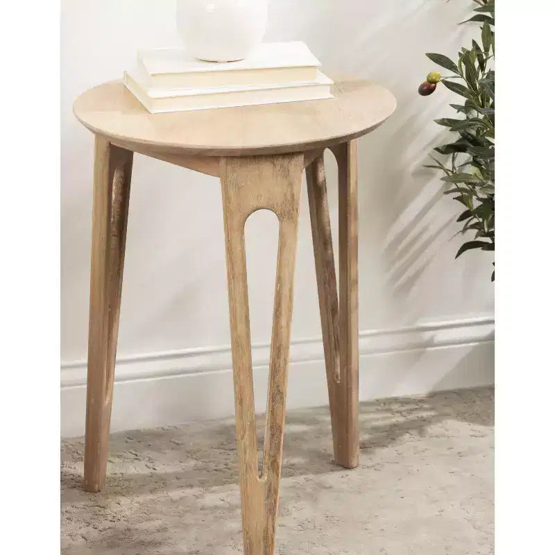 Kate and Laurel Kershaw Round Side Table, 16x16x22, Natural