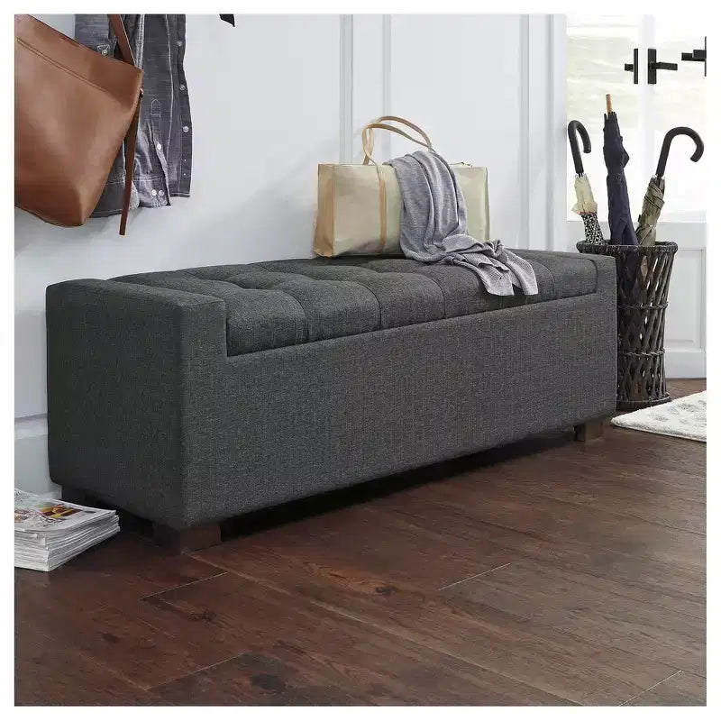 Panca contenitore Cortwell di Signature Design by Ashley – Rivestita in poliestere grigio con cuscino trapuntato