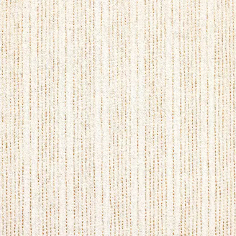 Sedia accent crema con cuscino a cappello e struttura in legno - Threshold with Studio McGee