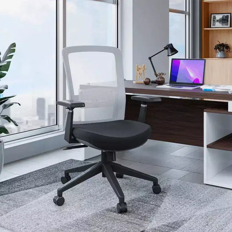 LeisureMod Ingram Ergonomic Desk Chair, Adjustable Height Swivel Task Chair with Back Support & Tilt, Comfortable 8-Hour Computer Chair for Office