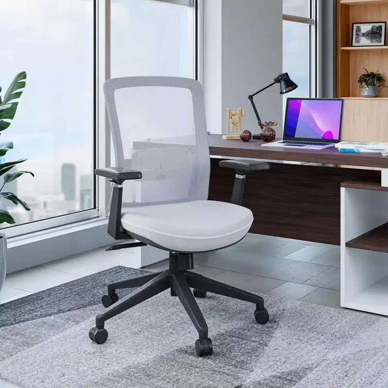 LeisureMod Ingram Ergonomic Desk Chair, Adjustable Height Swivel Task Chair with Back Support & Tilt, Comfortable 8-Hour Computer Chair for Office