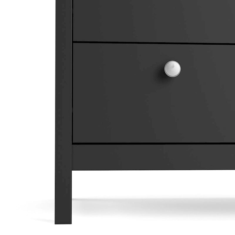Comò grigio a 5 cassetti con maniglie in pelle