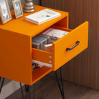 Comodino con 1 cassetto e 1 ripiano aperto
