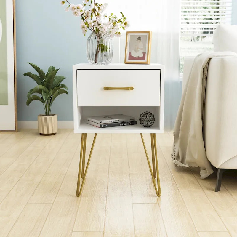 Comodino con 1 cassetto e 1 ripiano aperto