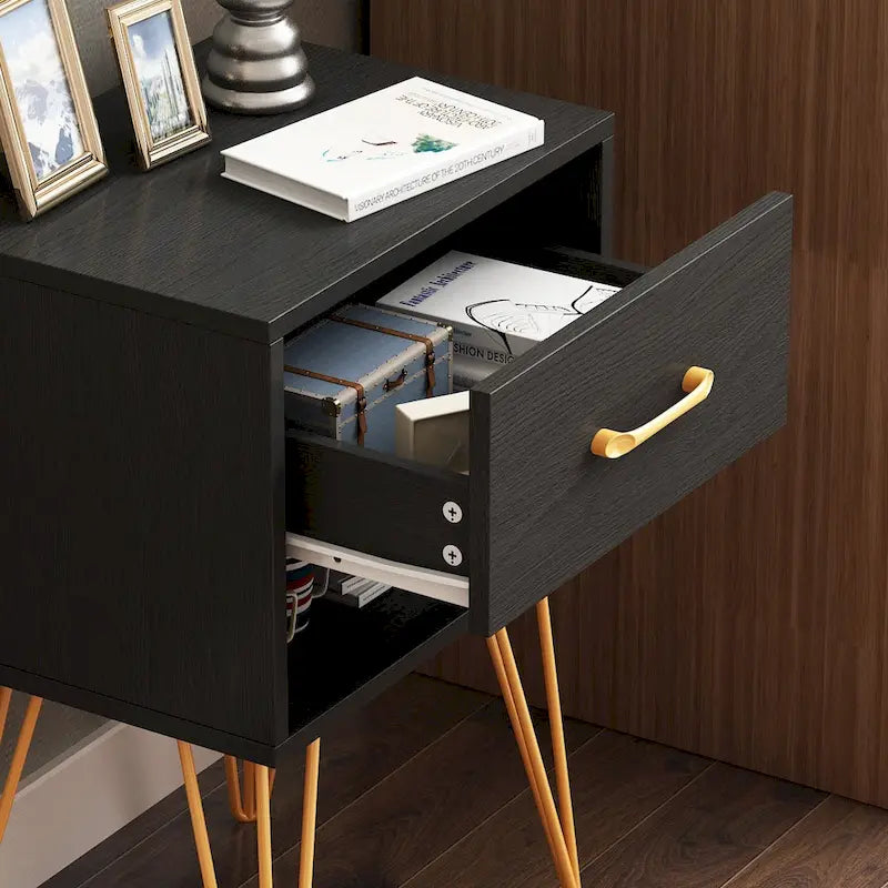 Comodino con 1 cassetto e 1 ripiano aperto