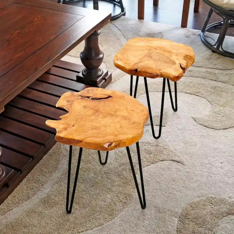 Piedistallo Piccolo con Radici di Cedro Naturalmente Sagomate e 3 Gambe a Forcina - 13.5 x 12 x 19
