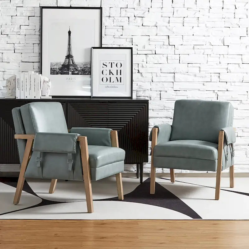 Poltrona Olivia Farmhouse in similpelle con gambe in legno massello, set da 2 di HULALA HOME