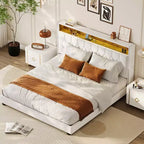 Struttura letto Whizmax in velluto con testiera contenitore, testiera ad ala con borchie, supporti a doghe in legno, bianco sporco