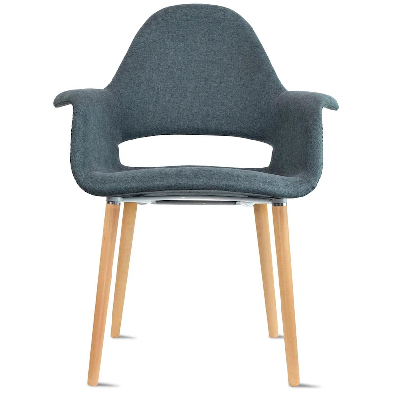 Poltrona moderna imbottita in tessuto organico con gambe in legno naturale per sala da pranzo, ufficio o come sedia laterale per salotto