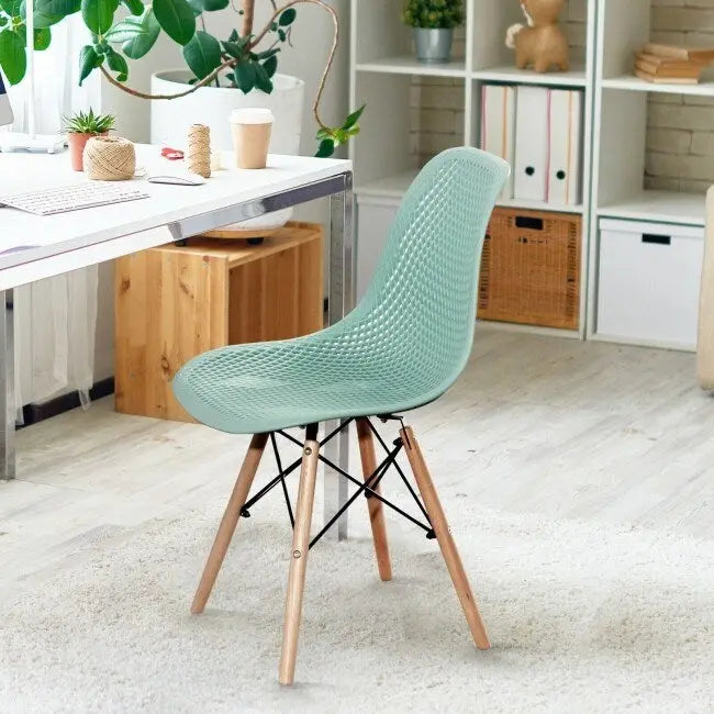Set di 4 sedie moderne in plastica cava con gambe in legno - 22 x 18 x 32,5 (L x P x A)