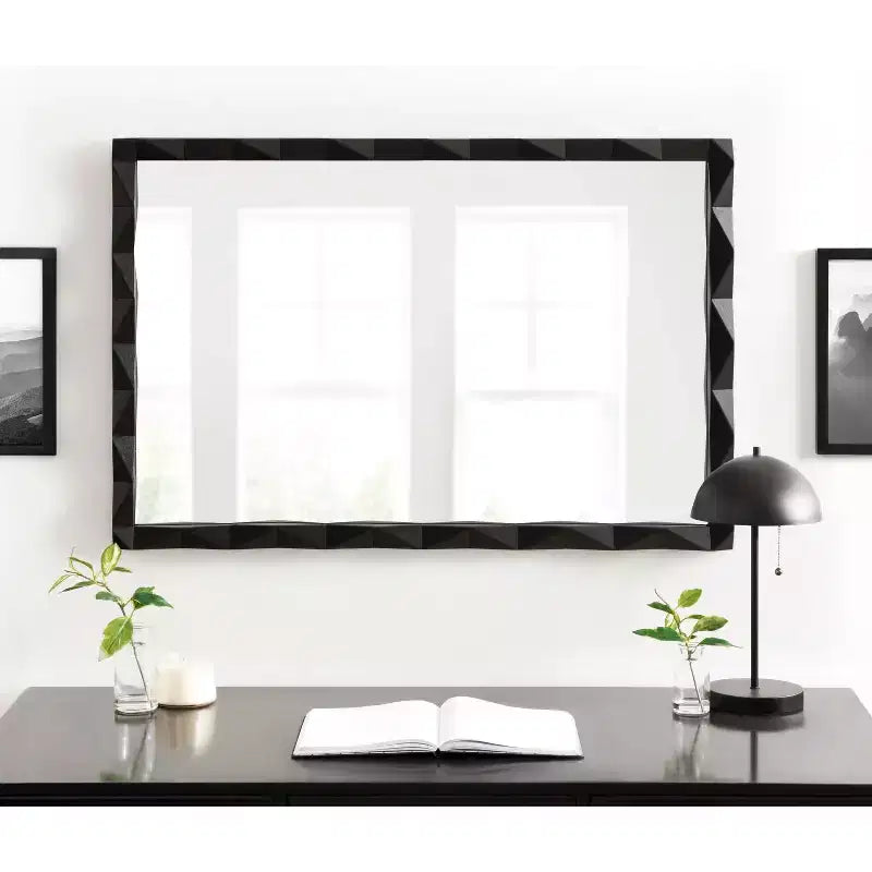 Specchio rettangolare in legno Endicott 24x36 di Kate & Laurel All Things Decor