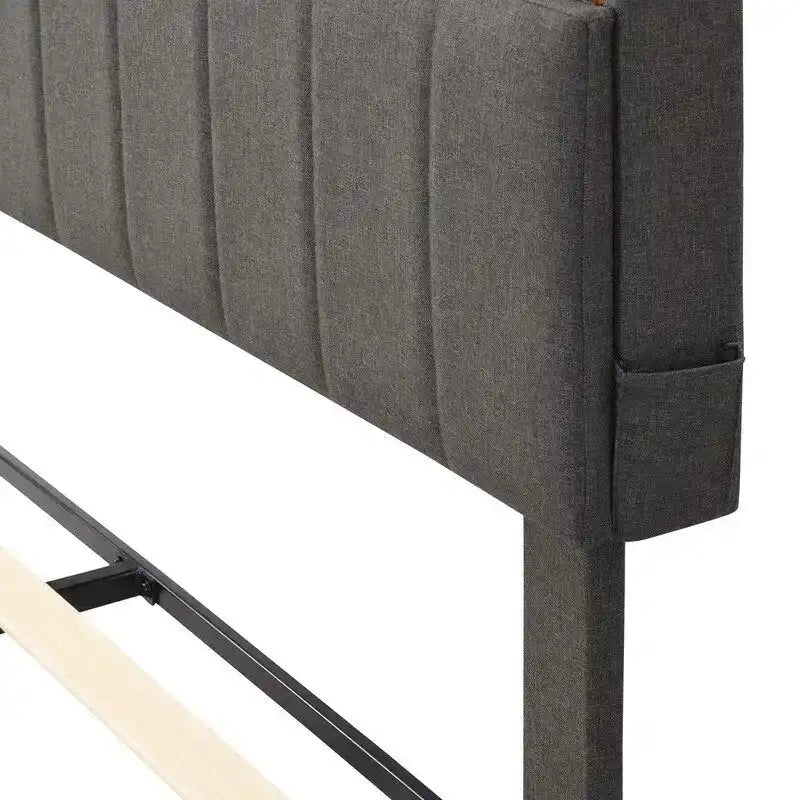 Struttura letto moderna con stazione di ricarica e testiera imbottita in lino, nessun box spring necessario, struttura letto a piattaforma