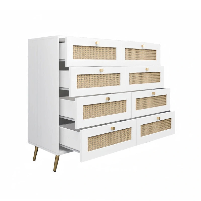 Cassettiera bianca a 8 cassetti con frontali in rattan, gambe e maniglie dorate