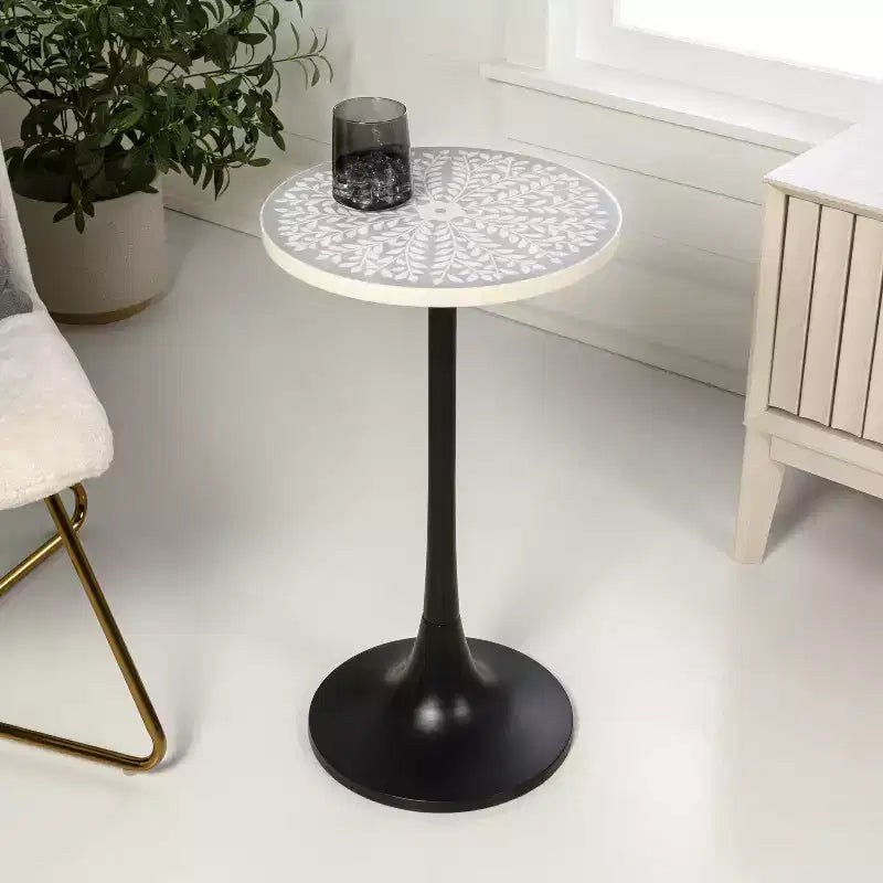 JONATHAN Y Nysha 25 Modern Bohemian Metal/Resin Inlay Top End Table
