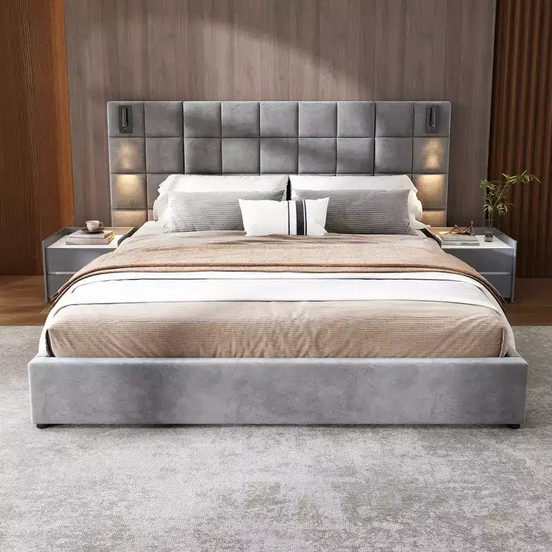Struttura letto imbottita King/Queen Size con testiera larga, lampada da lettura e porta USB, velluto, grigio - ModernLuxe