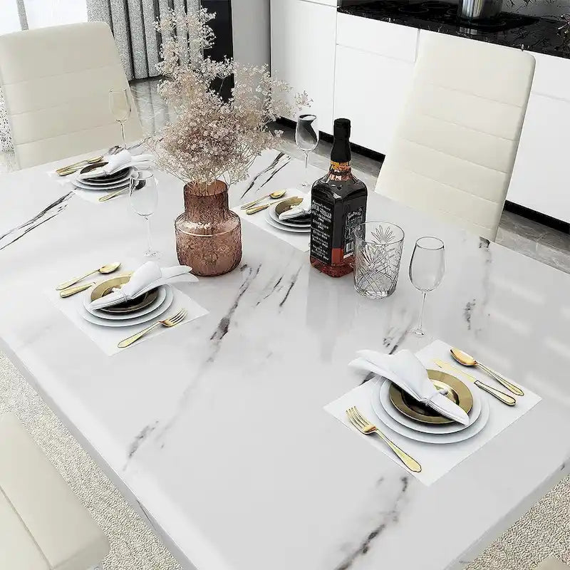 Mieres Set da pranzo moderno 5 pezzi con tavolo con ripiano in finto marmo e 4 sedie da pranzo rivestite in similpelle