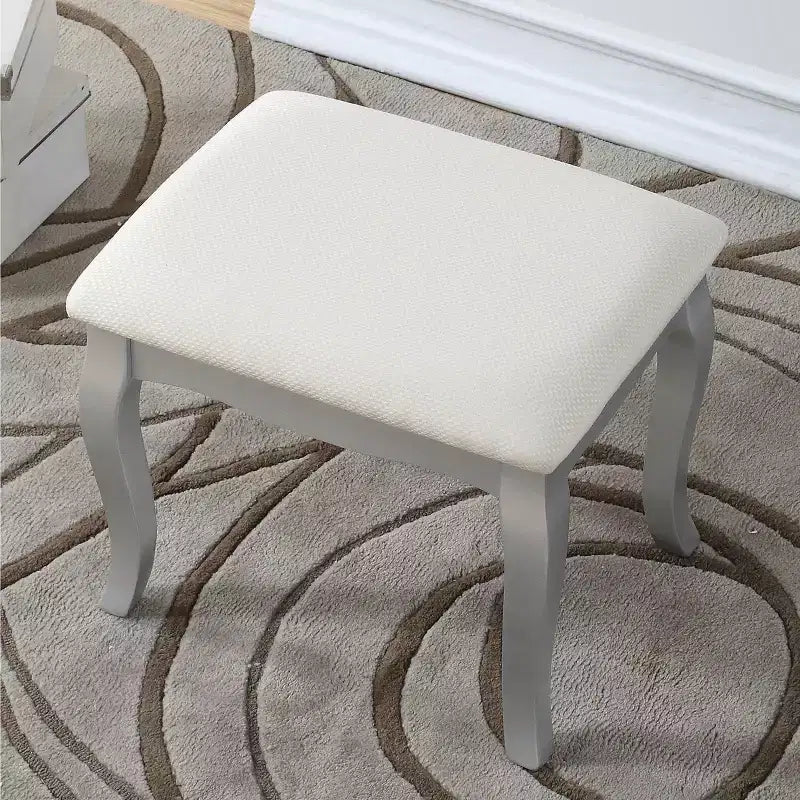 Set tavolo e sgabello da trucco in legno argento Ashley di Roundhill Furniture