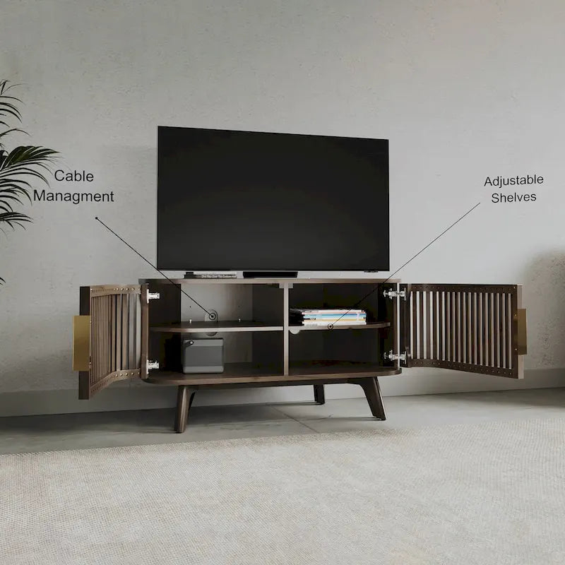 Mobile TV ad angolo in legno Sierra Studio London con inserti in stile scandinavo