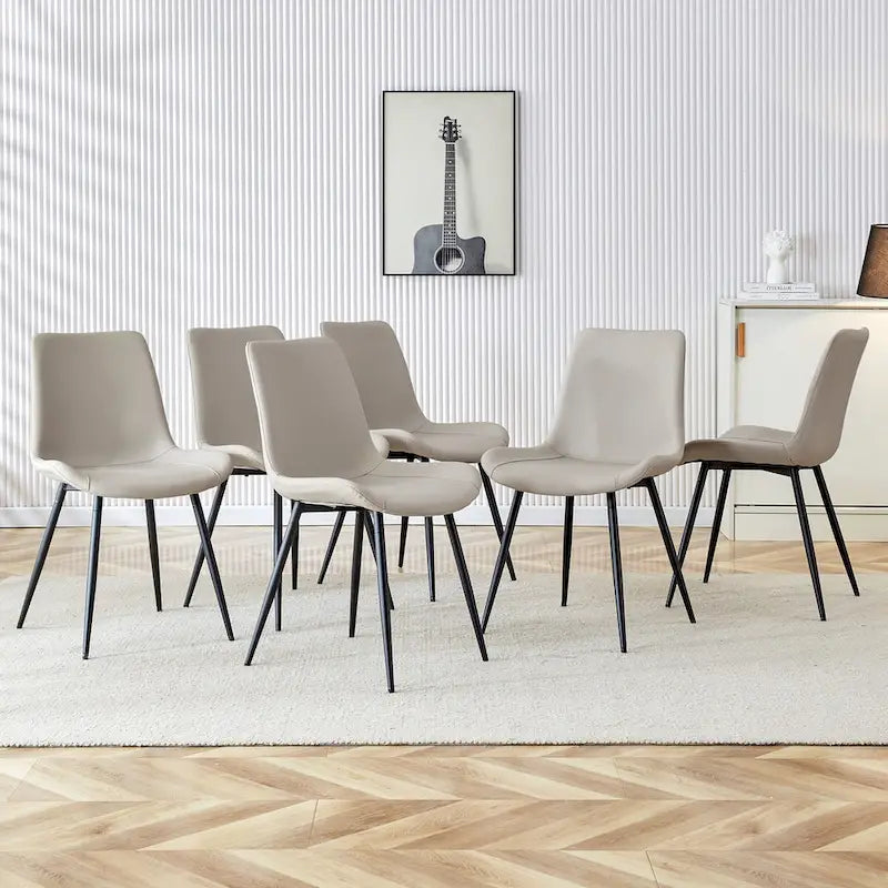 Sedia da pranzo con schienale imbottito in ecopelle, gambe in metallo nero, design a cuscino curvo e allargato per un maggiore comfort (6 sedie)