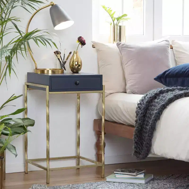 Modern Living Room Accent Table - Adore Decor