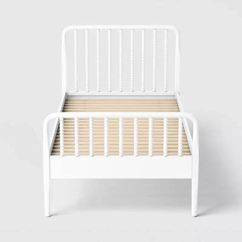 Letto singolo per bambini con sponde a fuso tornite tradizionali - Pillowfort