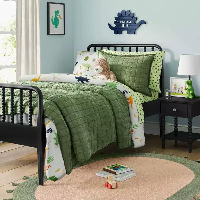 Traditional Kids' Nightstand Table - Pillowfort