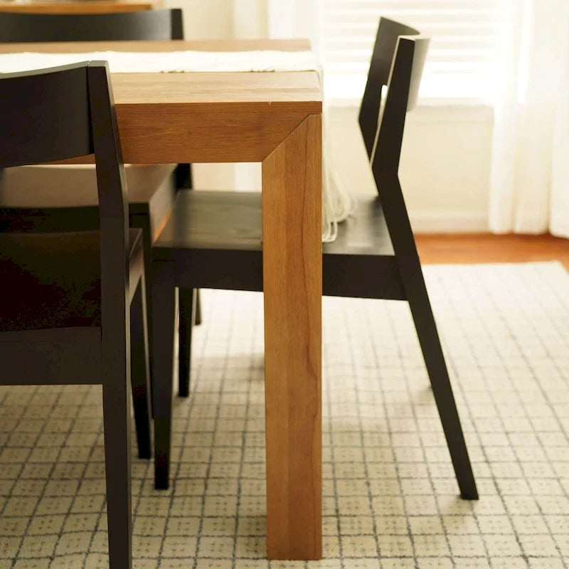 Sedia da pranzo moderna in legno massello Plank and Beam
