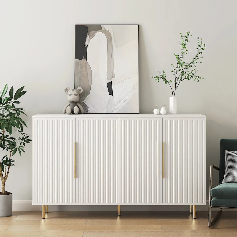 Credenza a buffet con ante decorative scanalate, Credenza in legno con maniglie in metallo, Mobile contenitore con ripiani regolabili