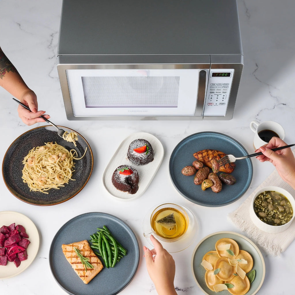 Forno a microonde Farberware Classic da 1,1 piedi cubi e 1000 watt
