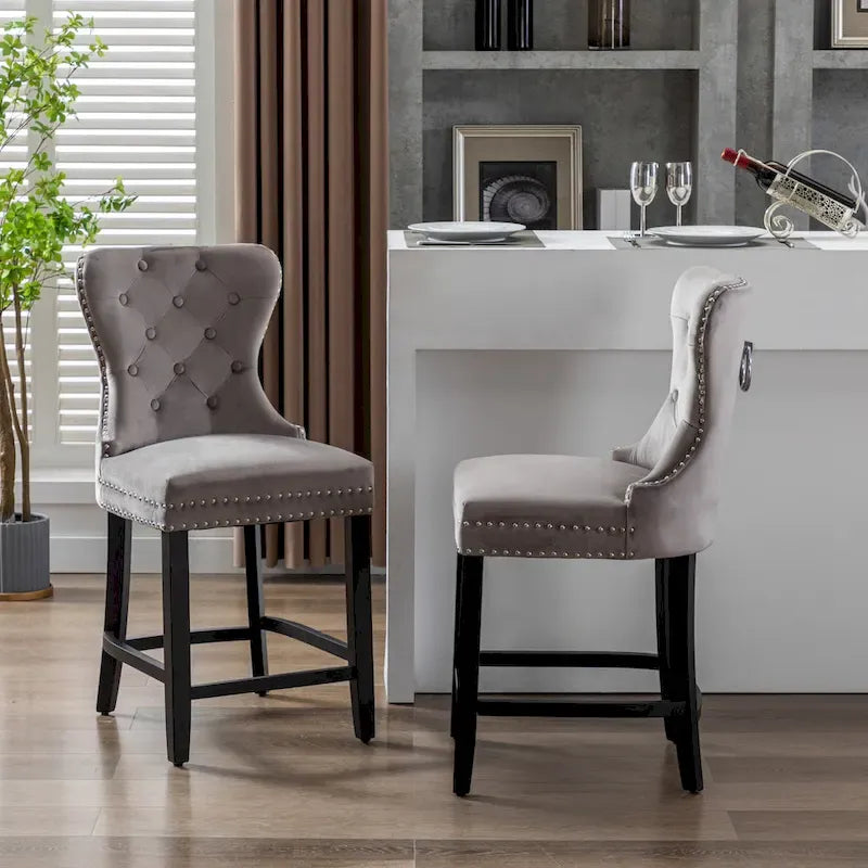 Sgabello da bancone Carter 24 Wingback Tufted Nailhead (set da 2)
